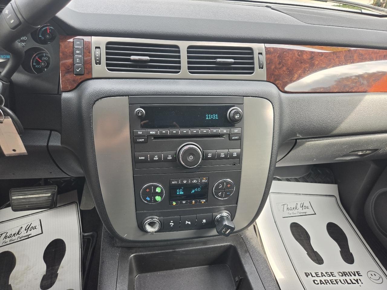 GMC Sierra 1500 4WD Crew Cab 143.5" SLT 2011