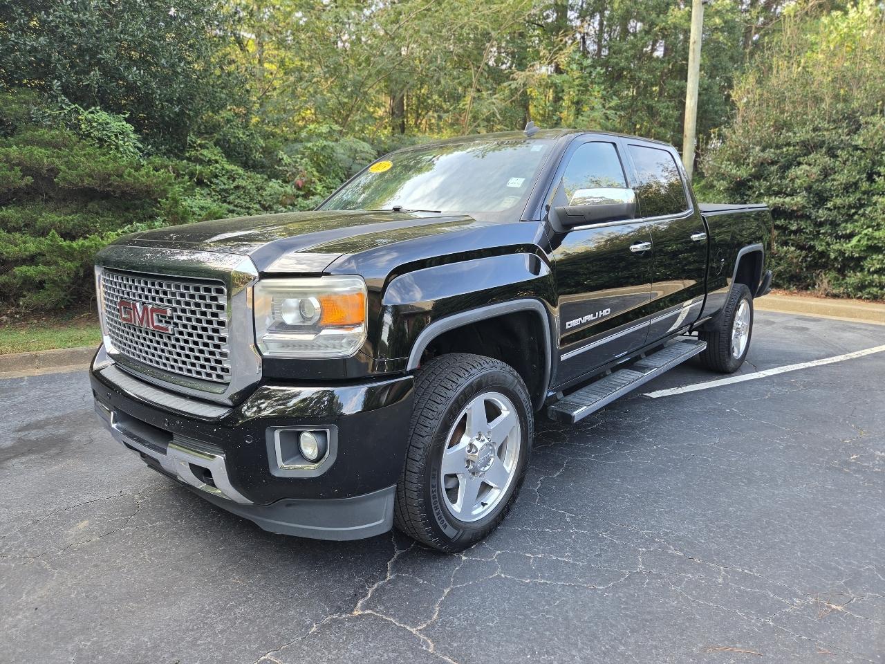 2015 GMC Sierra 2500HD 4WD Crew Cab 153.7" Denali