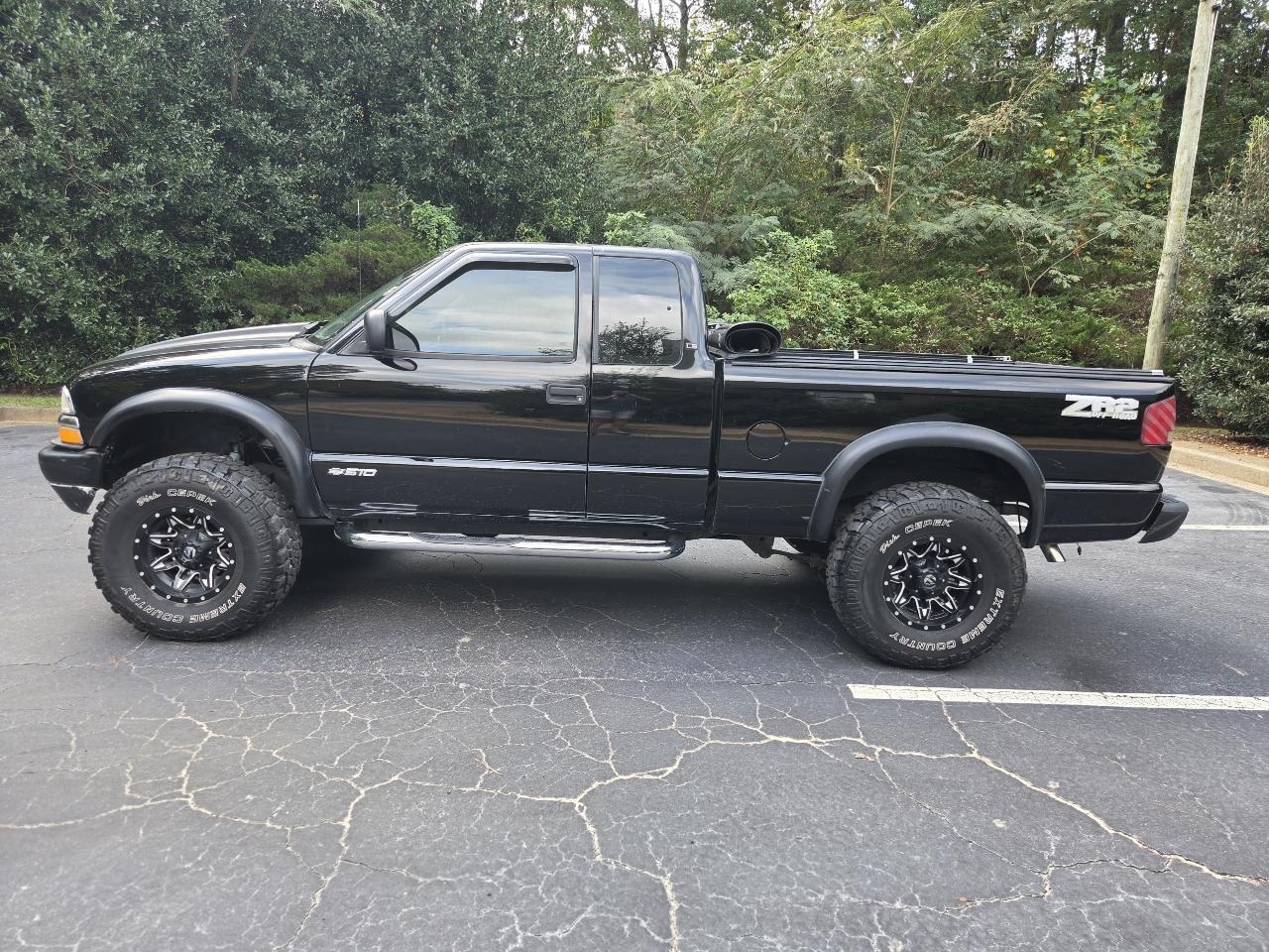 Chevrolet S-10 Ext Cab 123" WB 4WD LS 2003