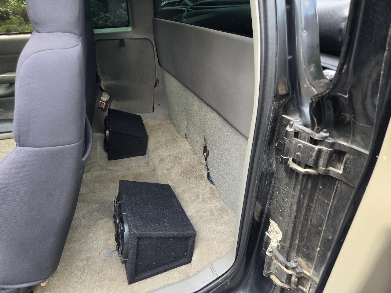 Chevrolet S-10 Ext Cab 123" WB 4WD LS 2003