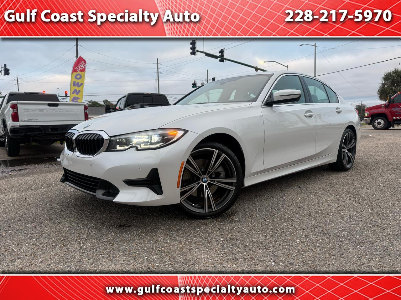 2022 BMW 3 Series 330i's photo