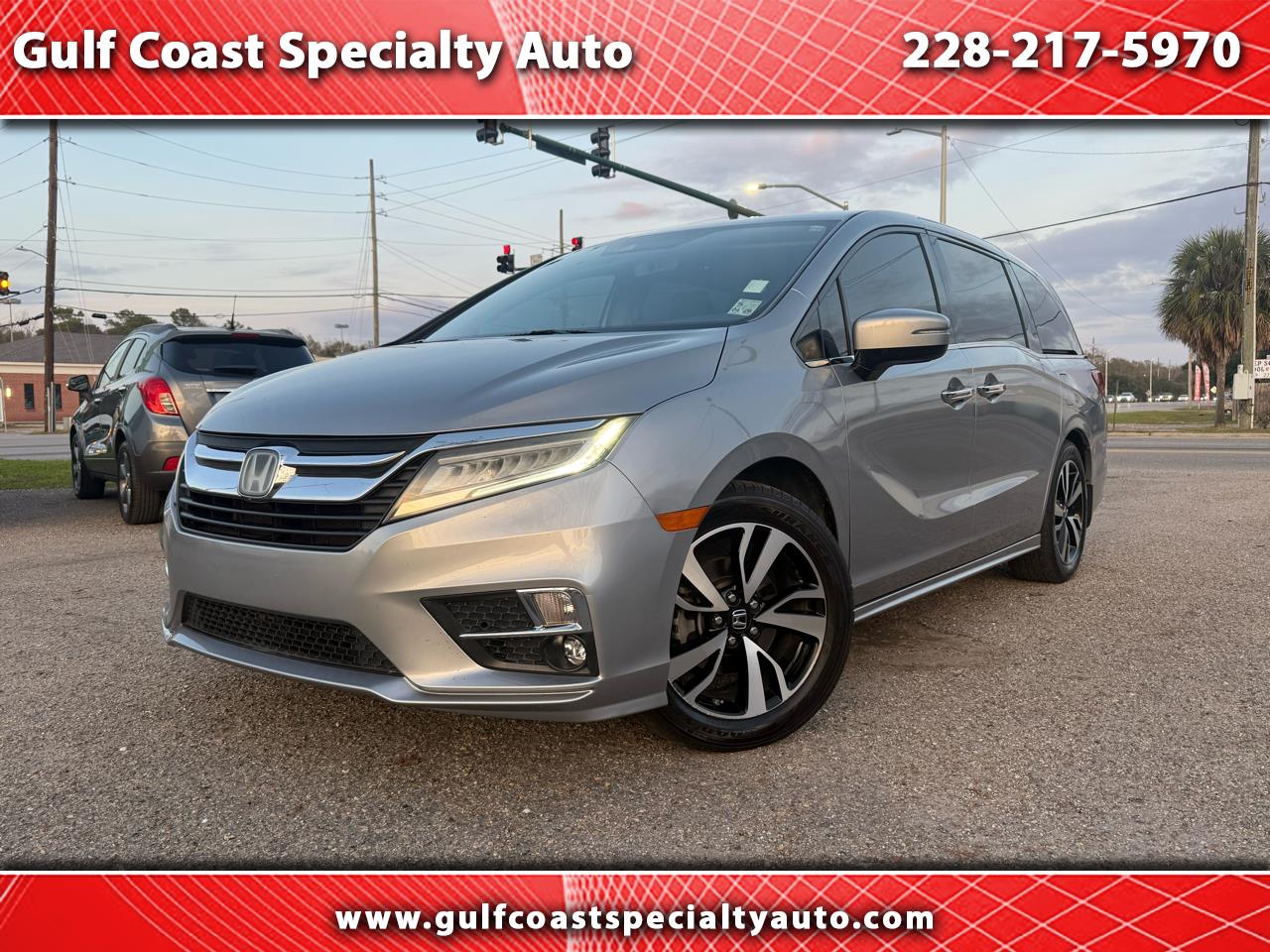 2019 Honda Odyssey Elite's photo