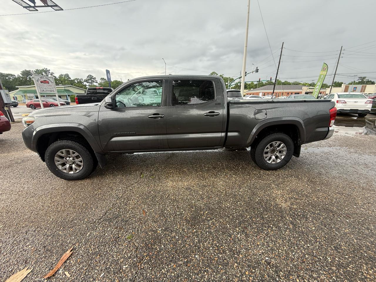 2019 Toyota Tacoma SR5 - Photo 13