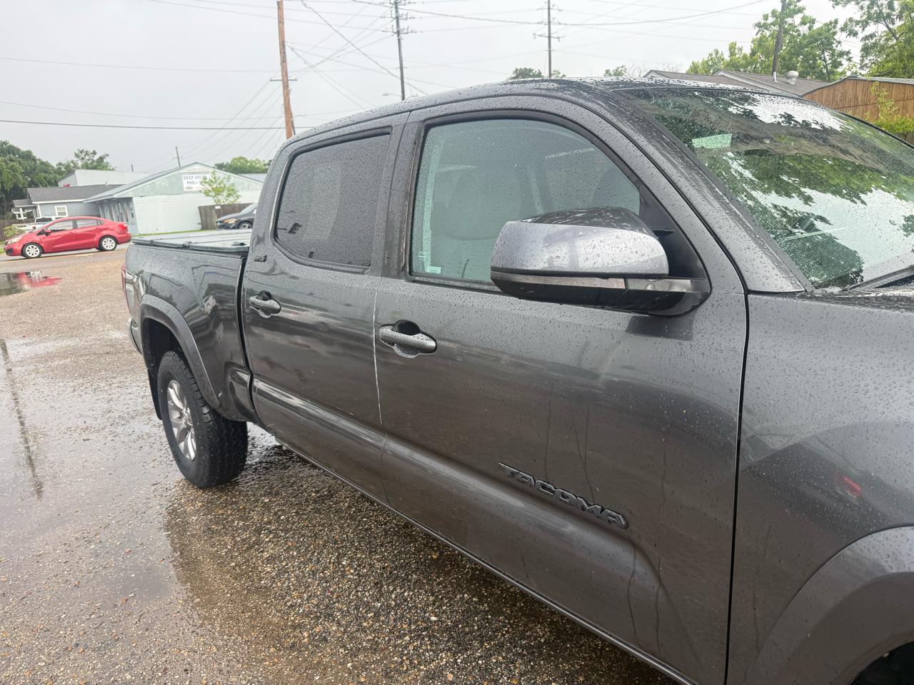 2019 Toyota Tacoma SR5 - Photo 15