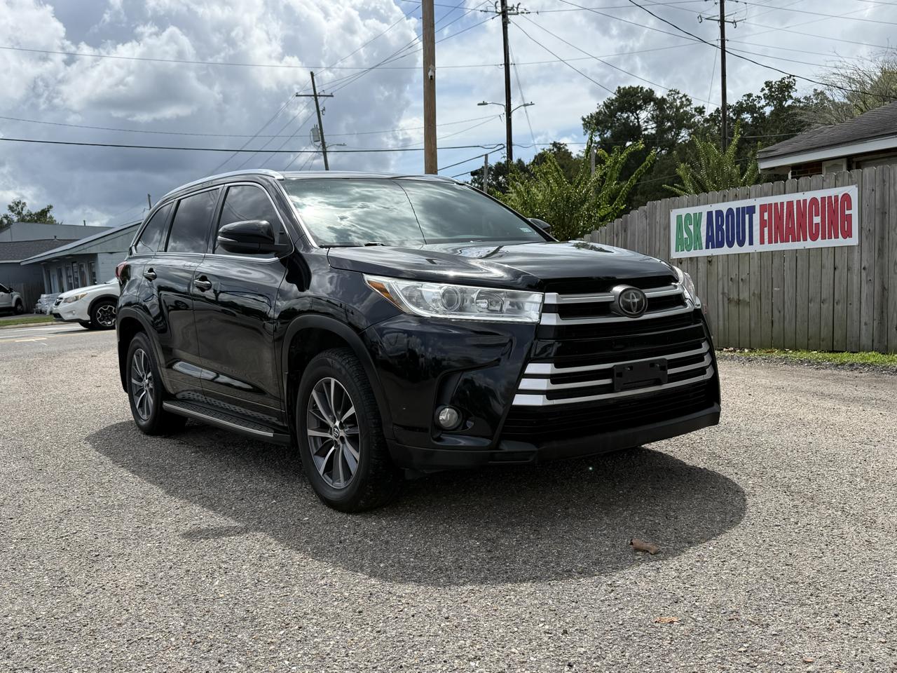 2018 Toyota Highlander XLE - Photo 3