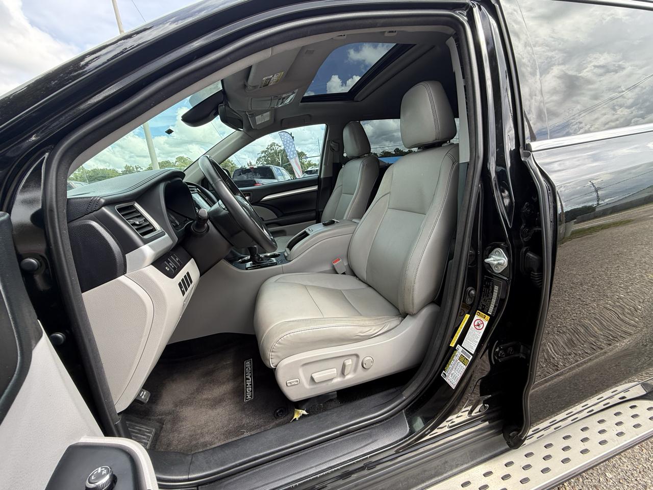 2018 Toyota Highlander XLE - Photo 4