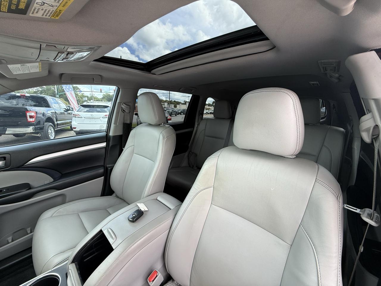 2018 Toyota Highlander XLE - Photo 14