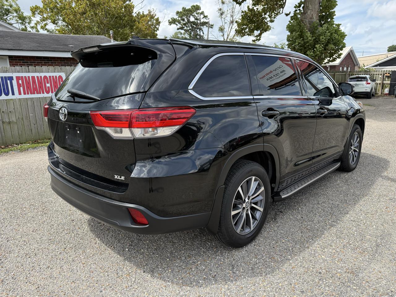 2018 Toyota Highlander XLE - Photo 16
