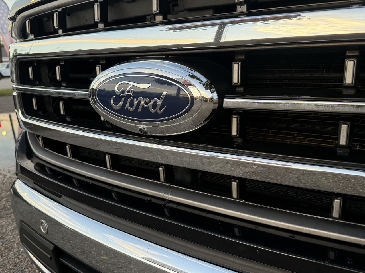 2022 Ford F-150 Lariat - Photo 25