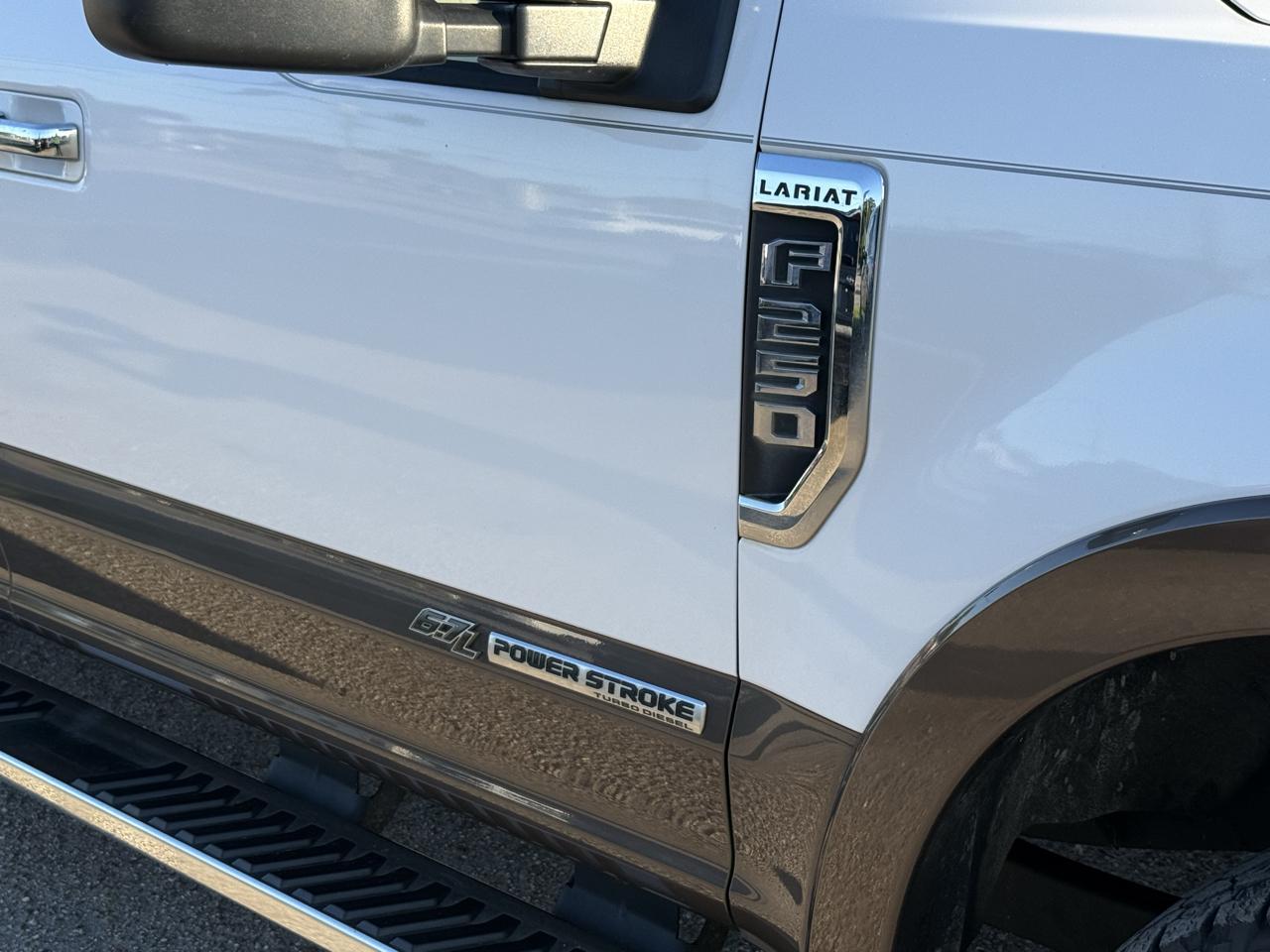 2017 Ford F-250 Super Duty Lariat - Photo 21