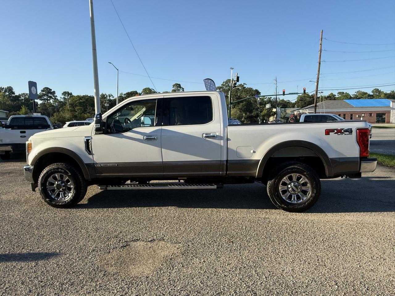 2017 Ford F-250 Super Duty Lariat - Photo 34