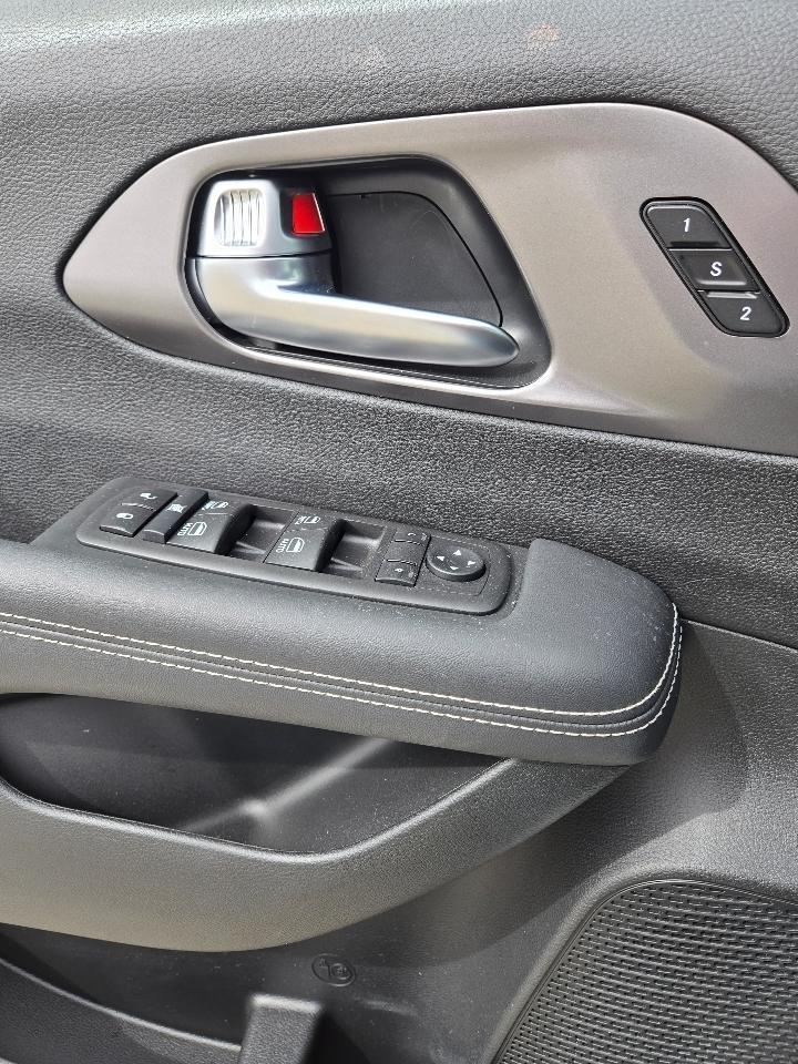 Chrysler Pacifica Select 2026
