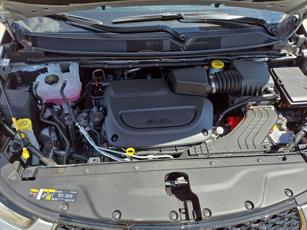 Chrysler Pacifica Select 2026
