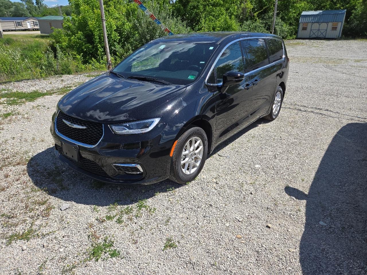 Chrysler Pacifica 4dr Wgn LX FWD 2025