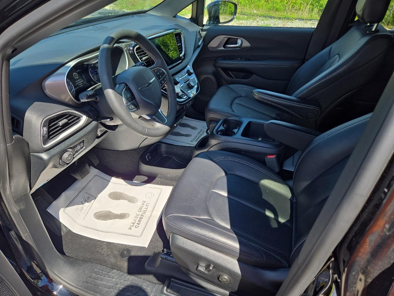 Chrysler Pacifica 4dr Wgn LX FWD 2025