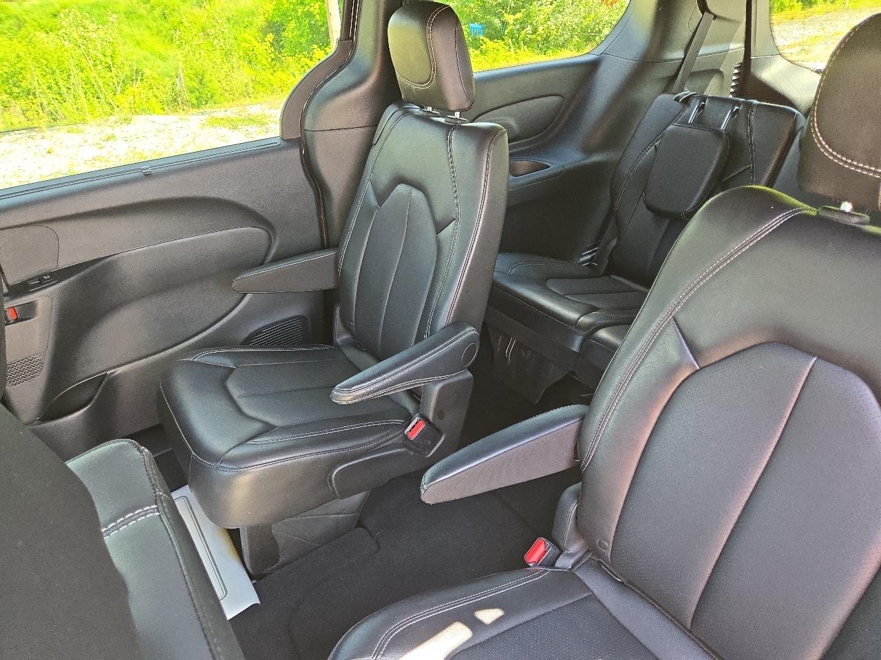 Chrysler Pacifica 4dr Wgn LX FWD 2025