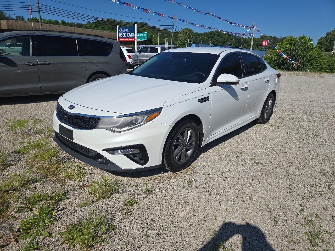 Kia Optima  2020