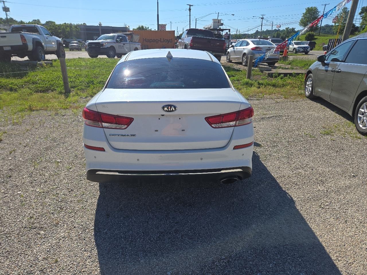 Kia Optima  2020