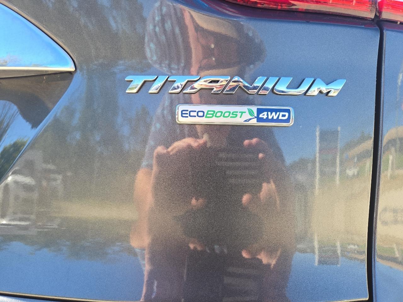 Ford Escape Titanium 4WD 2015