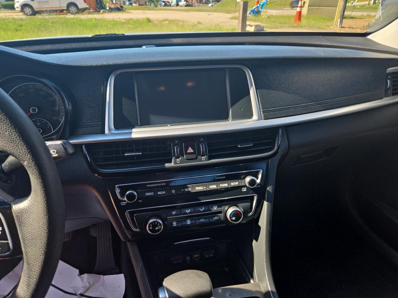 Kia Optima LX 2020