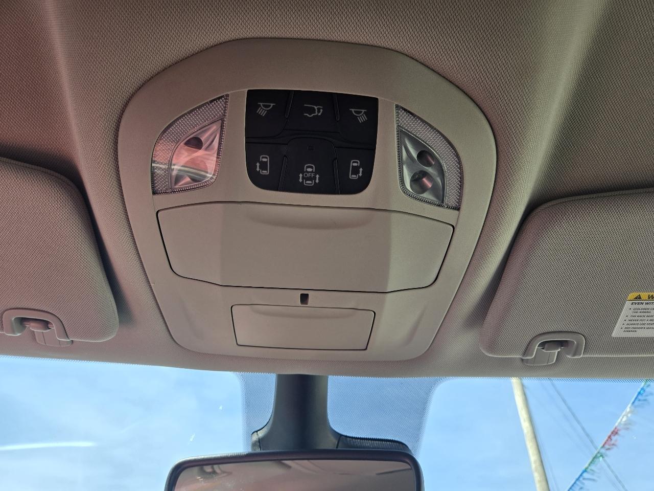 Chrysler Pacifica Select 2026