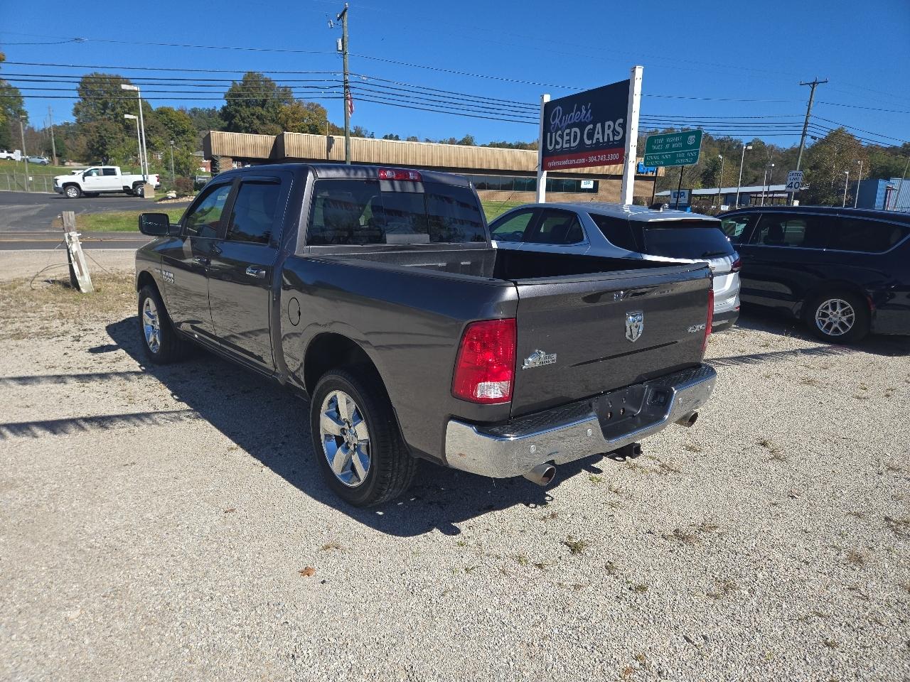 RAM 1500 Big Horn/Lone Star 4x4 Crew Cab 5'7" Box 2016