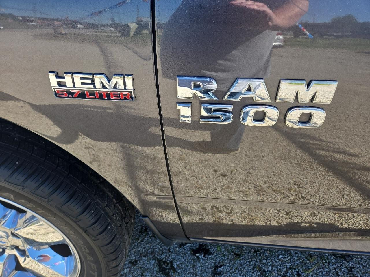 RAM 1500 Big Horn/Lone Star 4x4 Crew Cab 5'7" Box 2016
