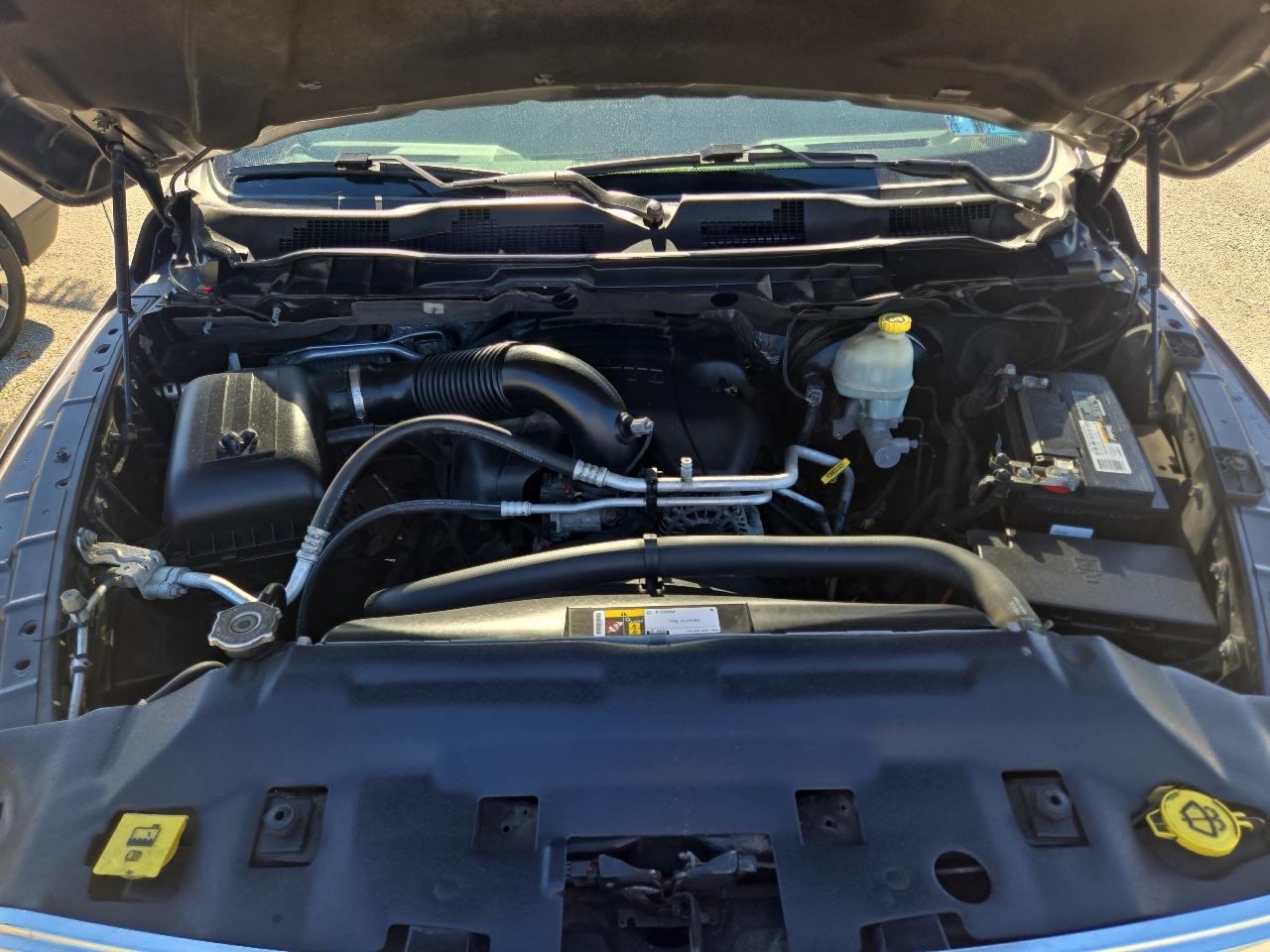 RAM 1500 Big Horn/Lone Star 4x4 Crew Cab 5'7" Box 2016