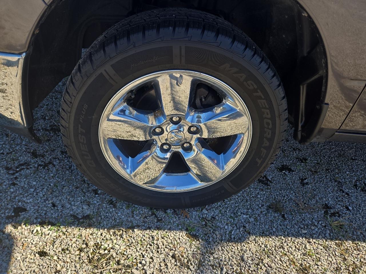 RAM 1500 Big Horn/Lone Star 4x4 Crew Cab 5'7" Box 2016