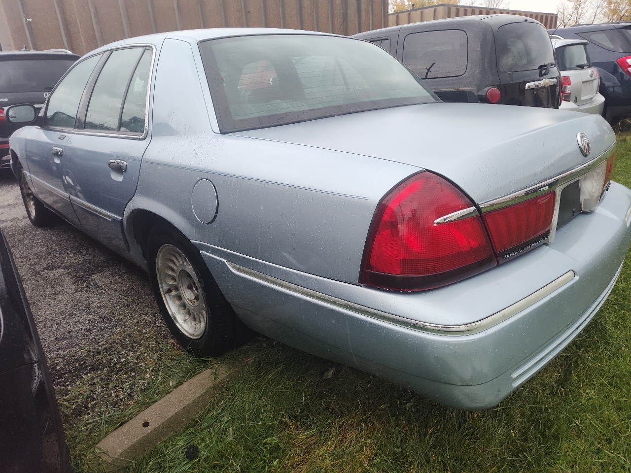 Mercury Grand Marquis 4dr Sdn LS 2001 Mercury Grand Marquis 4dr Sdn LS 2001