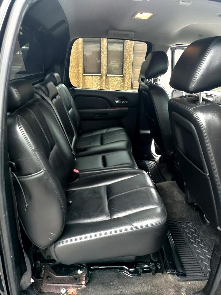 2012 Chevrolet Avalanche LT photo 20