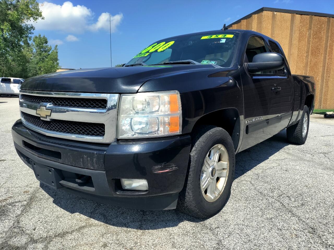 2009 Chevrolet Silverado 1500 LTZ photo 3