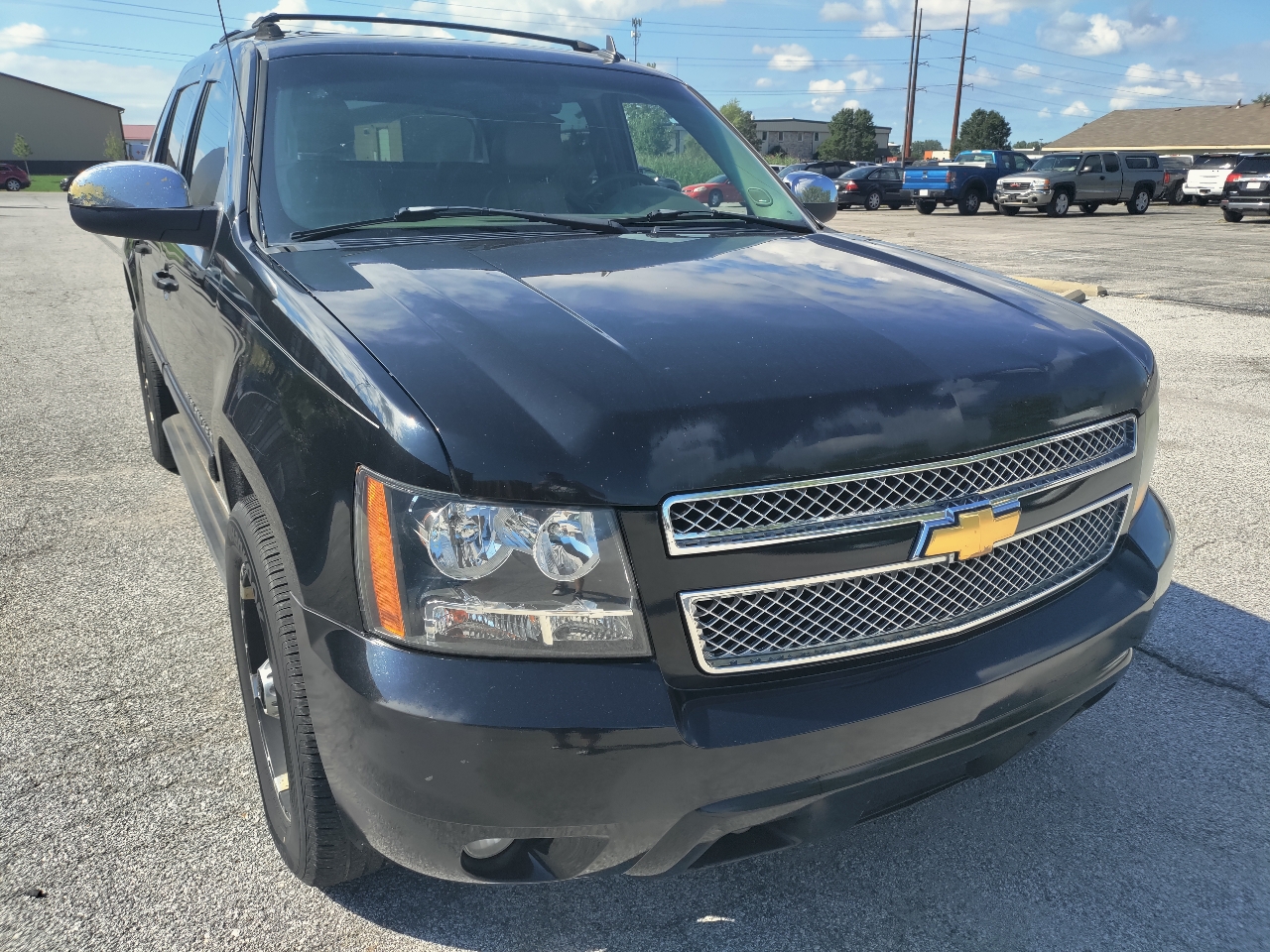 2007 Chevrolet Avalanche LS photo 2