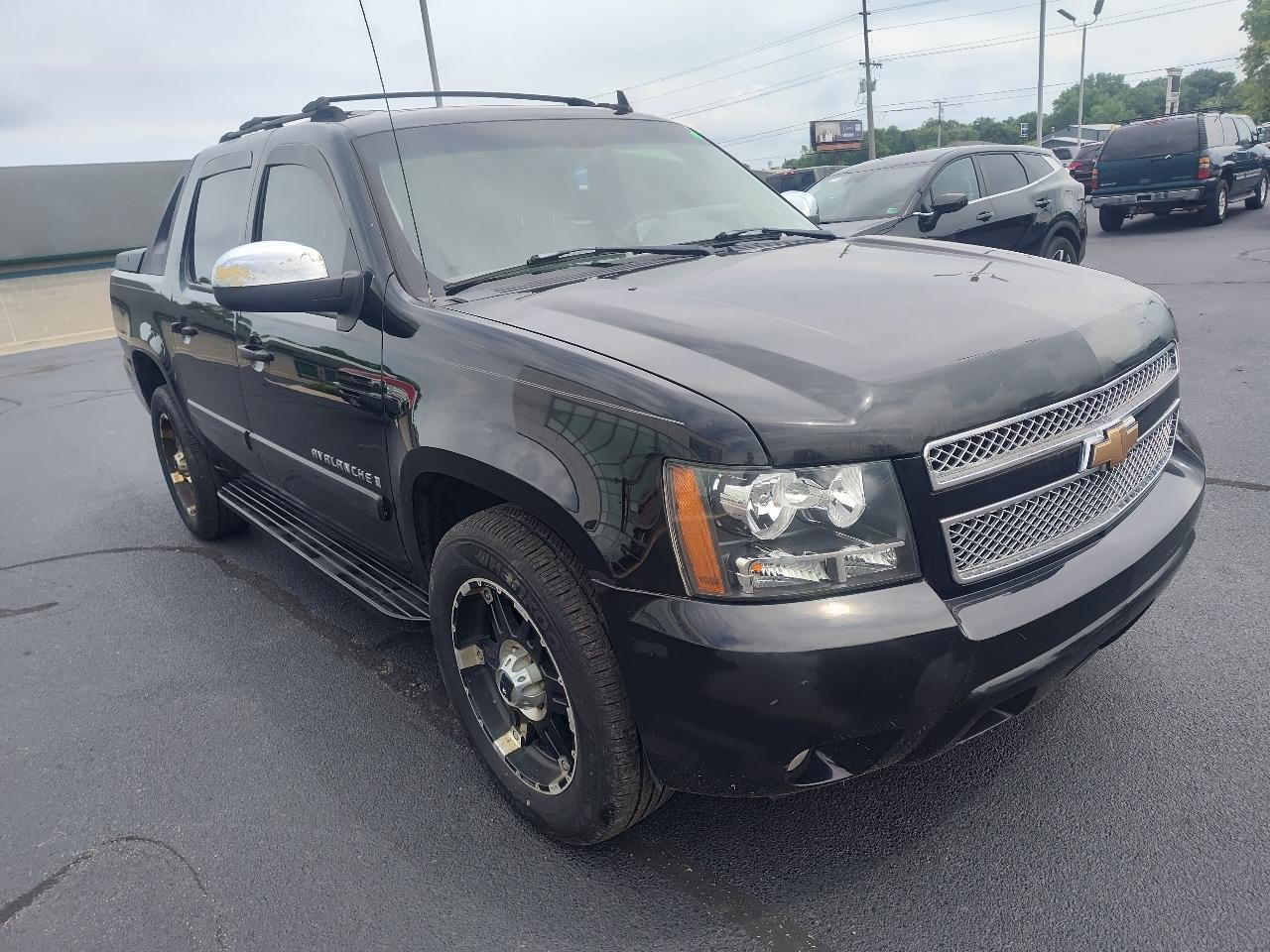 2007 Chevrolet Avalanche 4WD Crew Cab 130" LT w/2LT