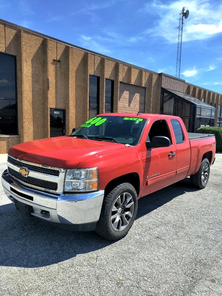 2013 Chevrolet Silverado 1500 LT photo 2