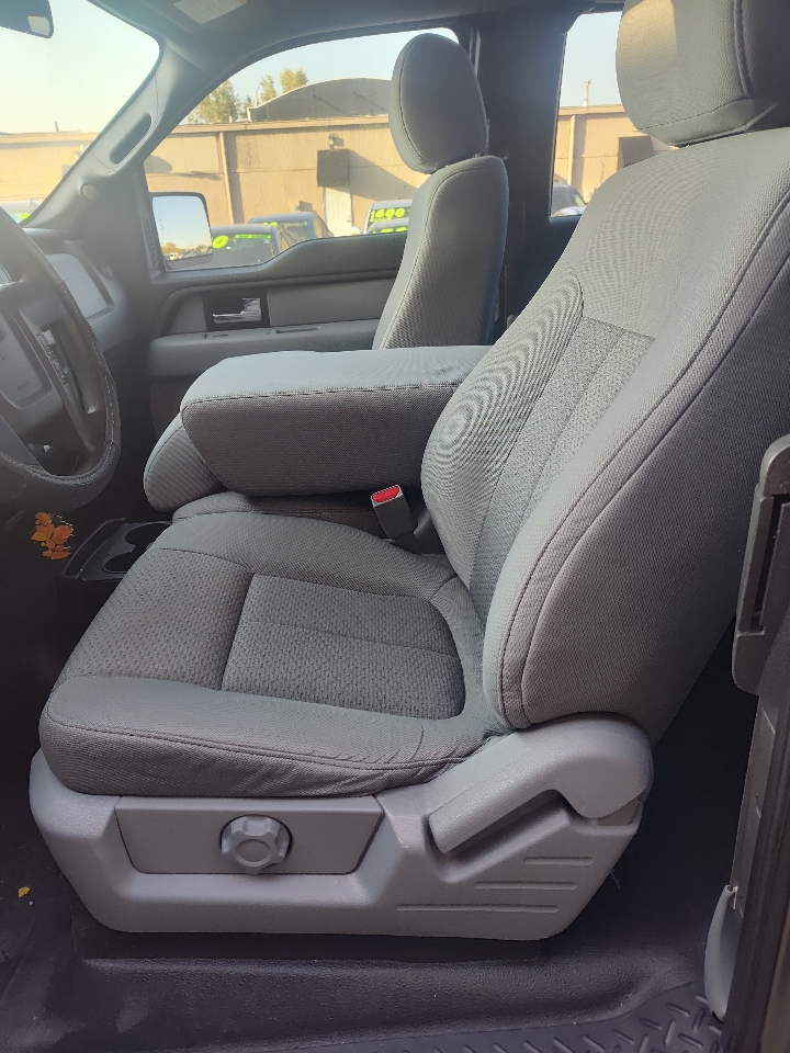 2013 Ford F-150 XL photo 21
