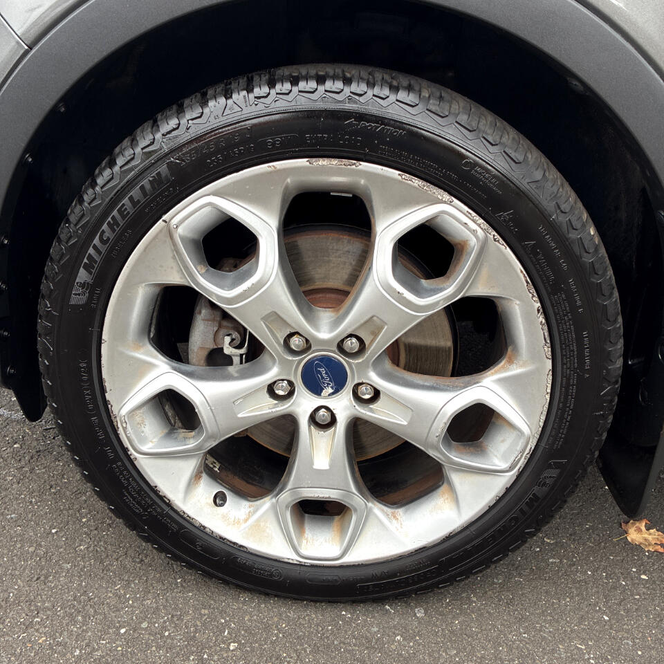 2014 Ford Escape Titanium photo 30