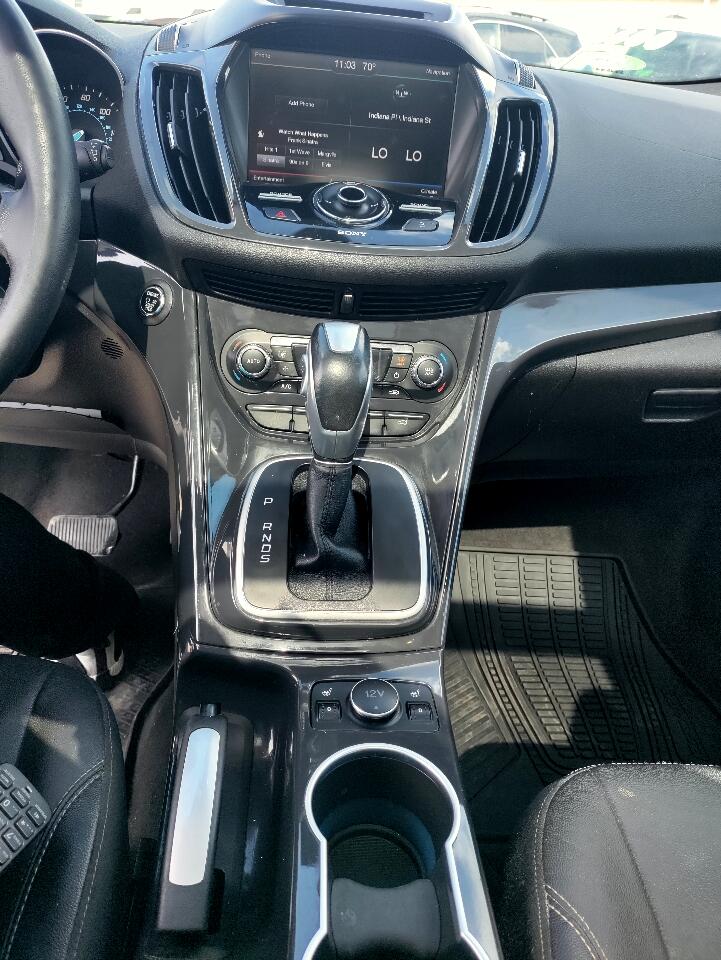 2014 Ford Escape Titanium photo 18