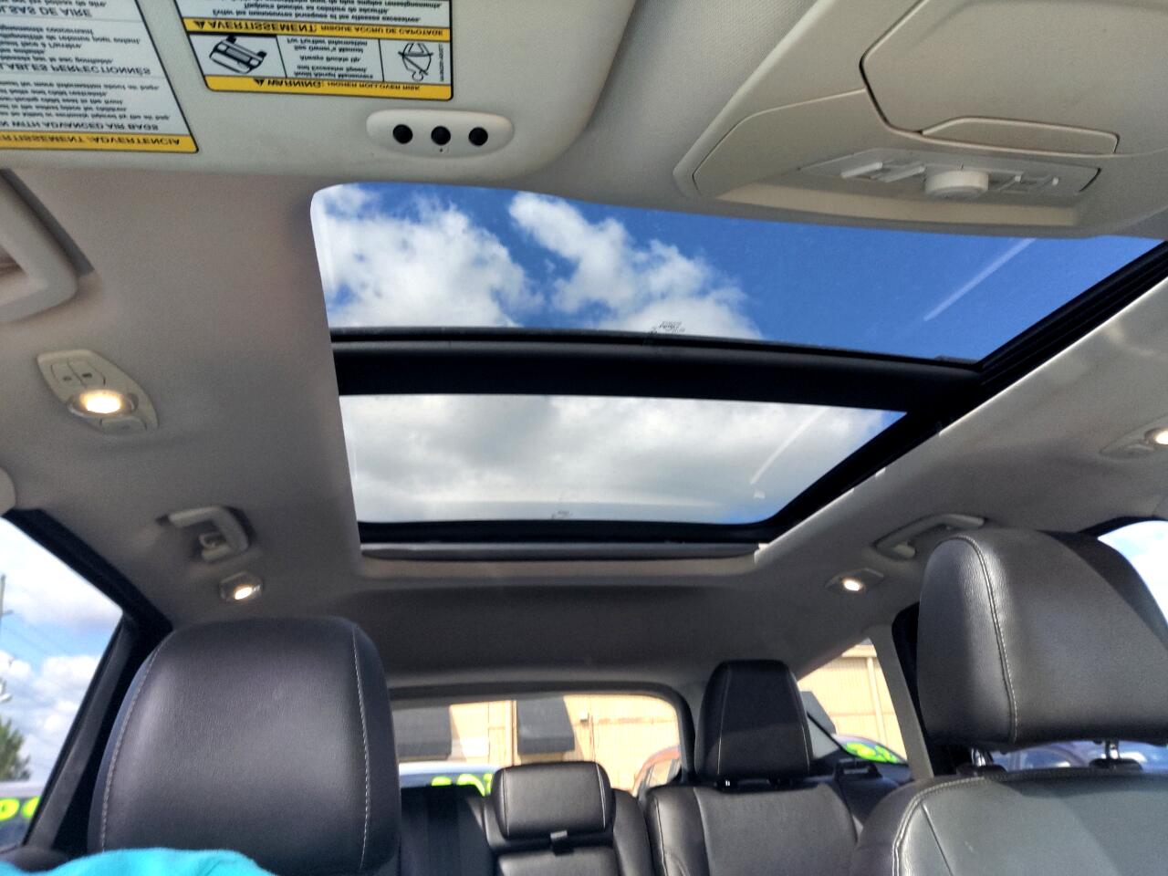 2014 Ford Escape Titanium photo 22