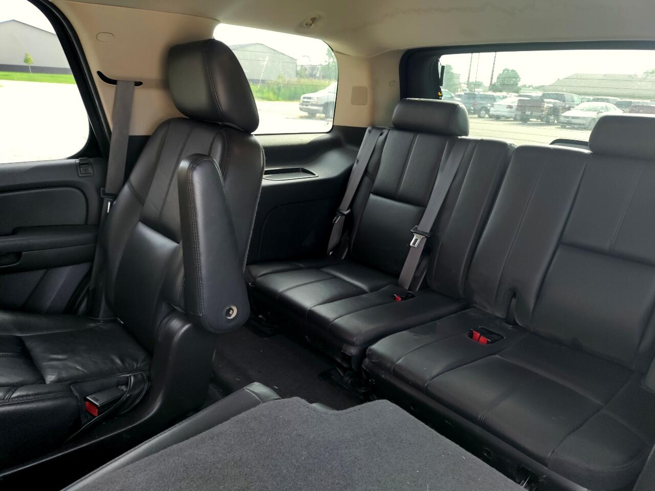 2014 Chevrolet Tahoe LT photo 27