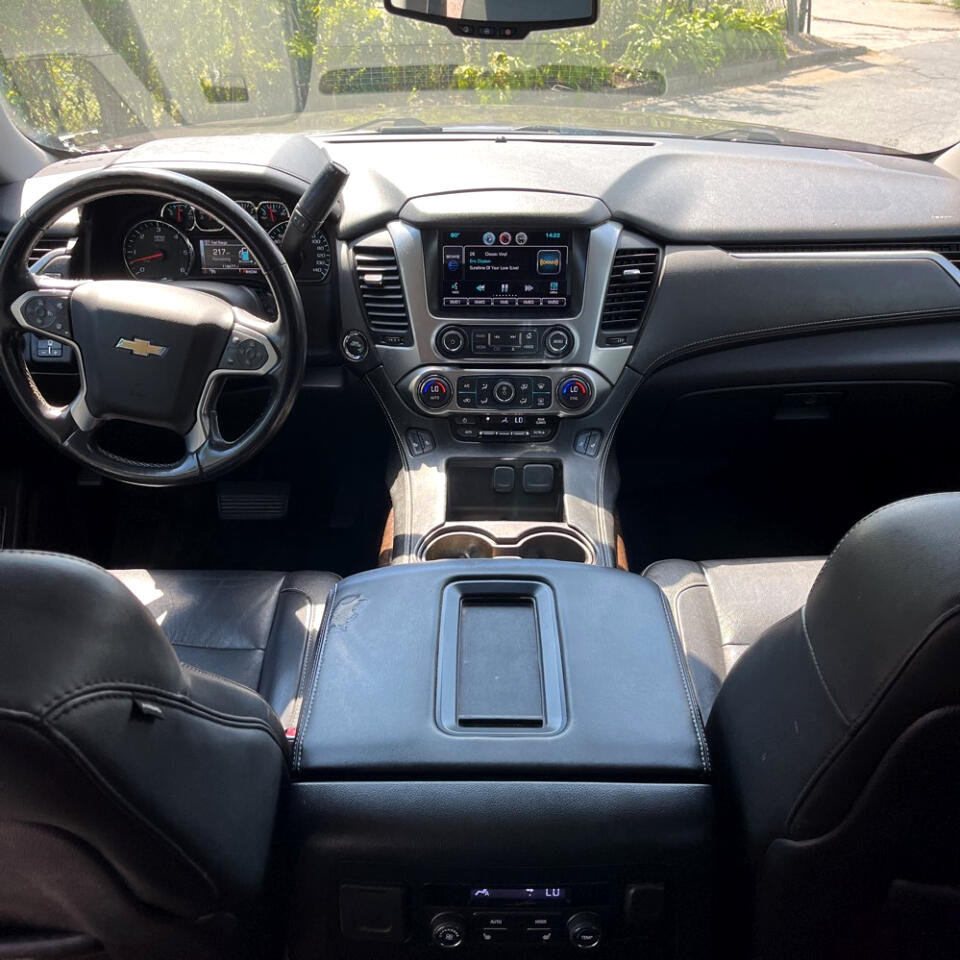 2015 Chevrolet Tahoe LT photo 25