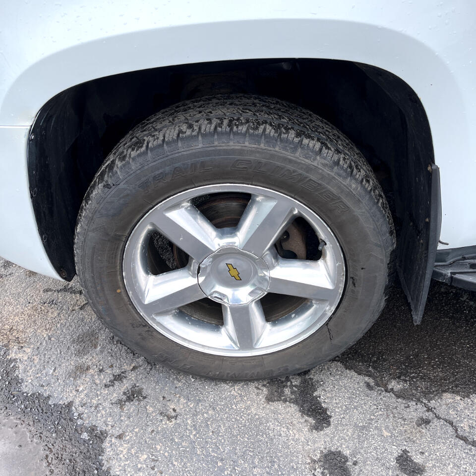 2012 Chevrolet Tahoe LT photo 12