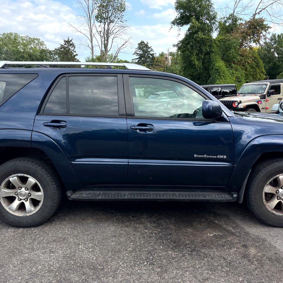 2005 Toyota 4Runner SR5 V8 4WD photo 5