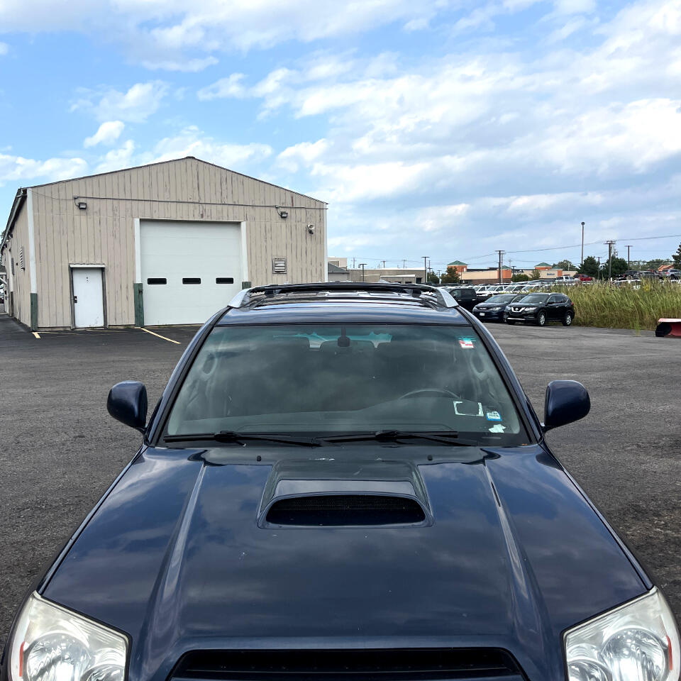 2005 Toyota 4Runner SR5 V8 4WD photo 13