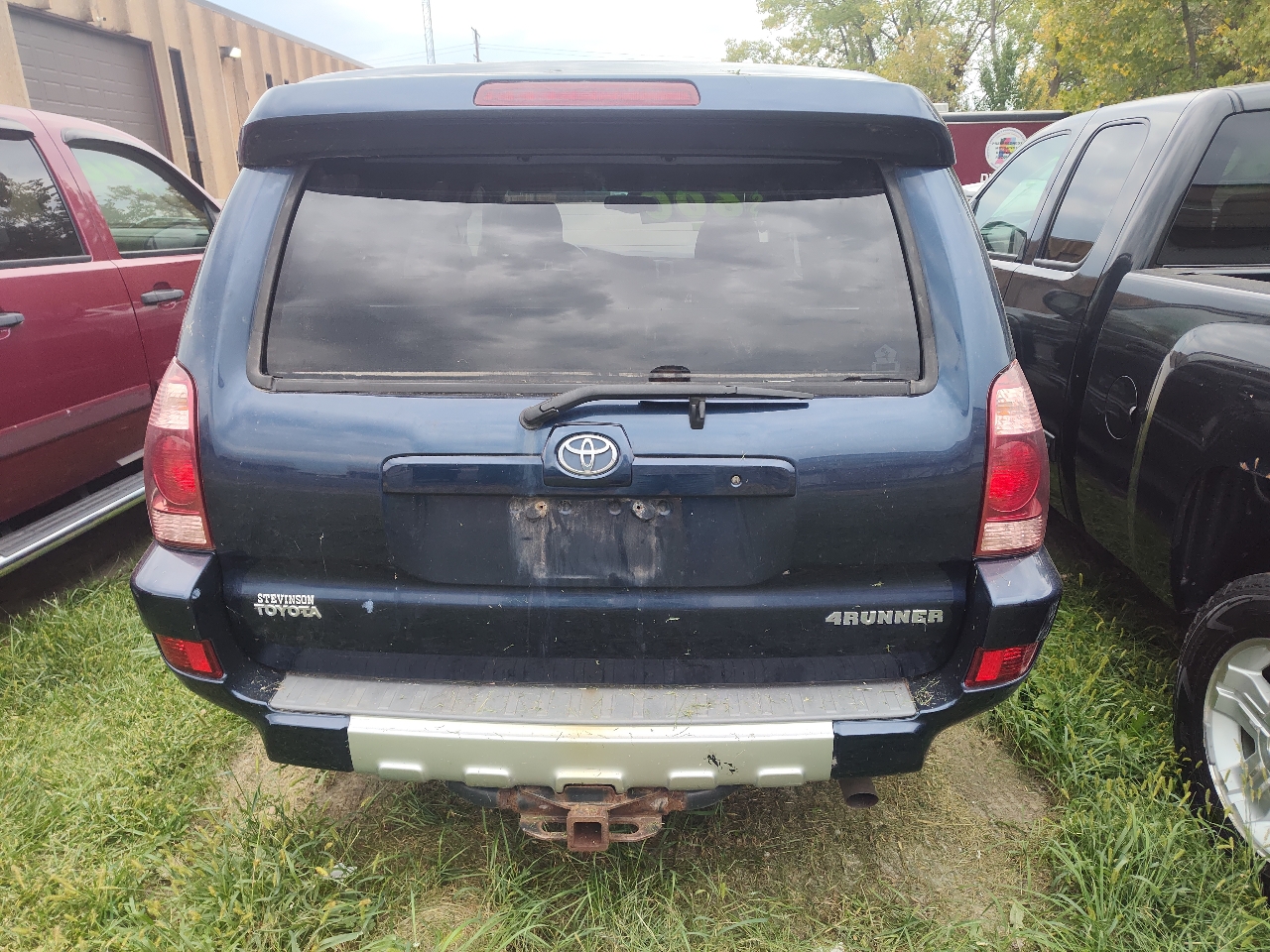 2005 Toyota 4Runner SR5 V8 4WD photo 10