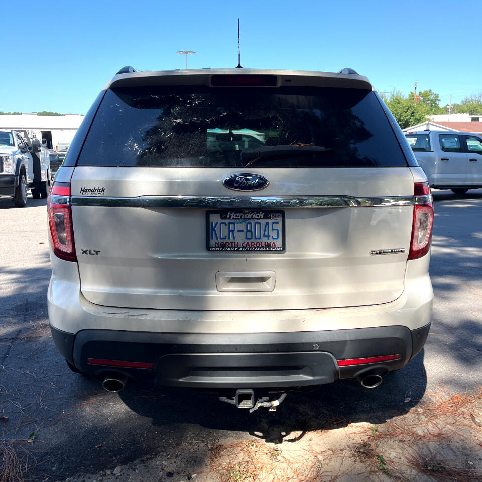 2015 Ford Explorer XLT photo 14