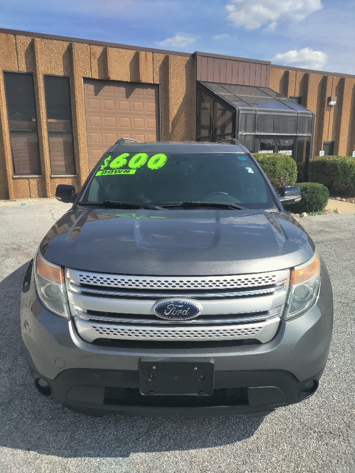 2014 Ford Explorer XLT photo 5