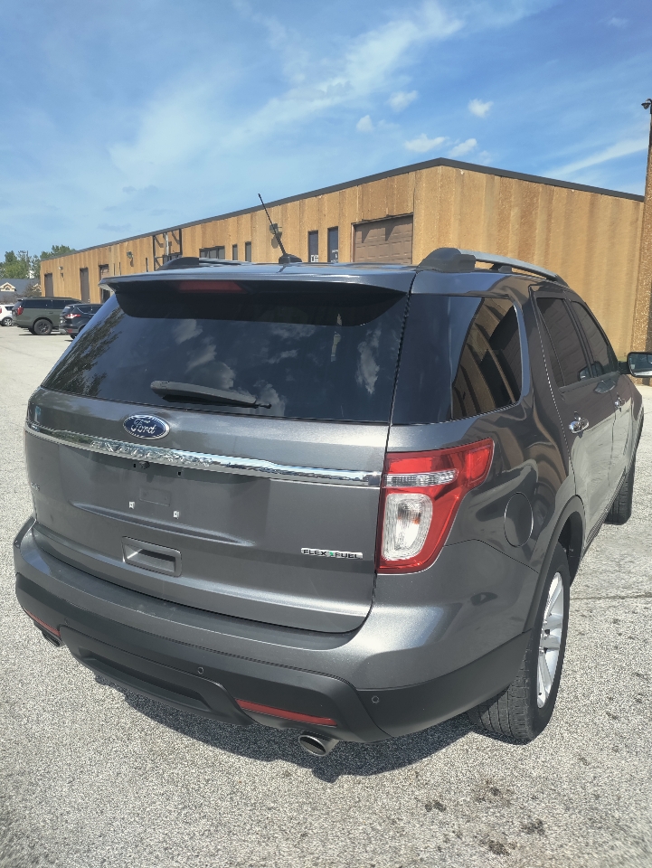 2014 Ford Explorer XLT photo 14