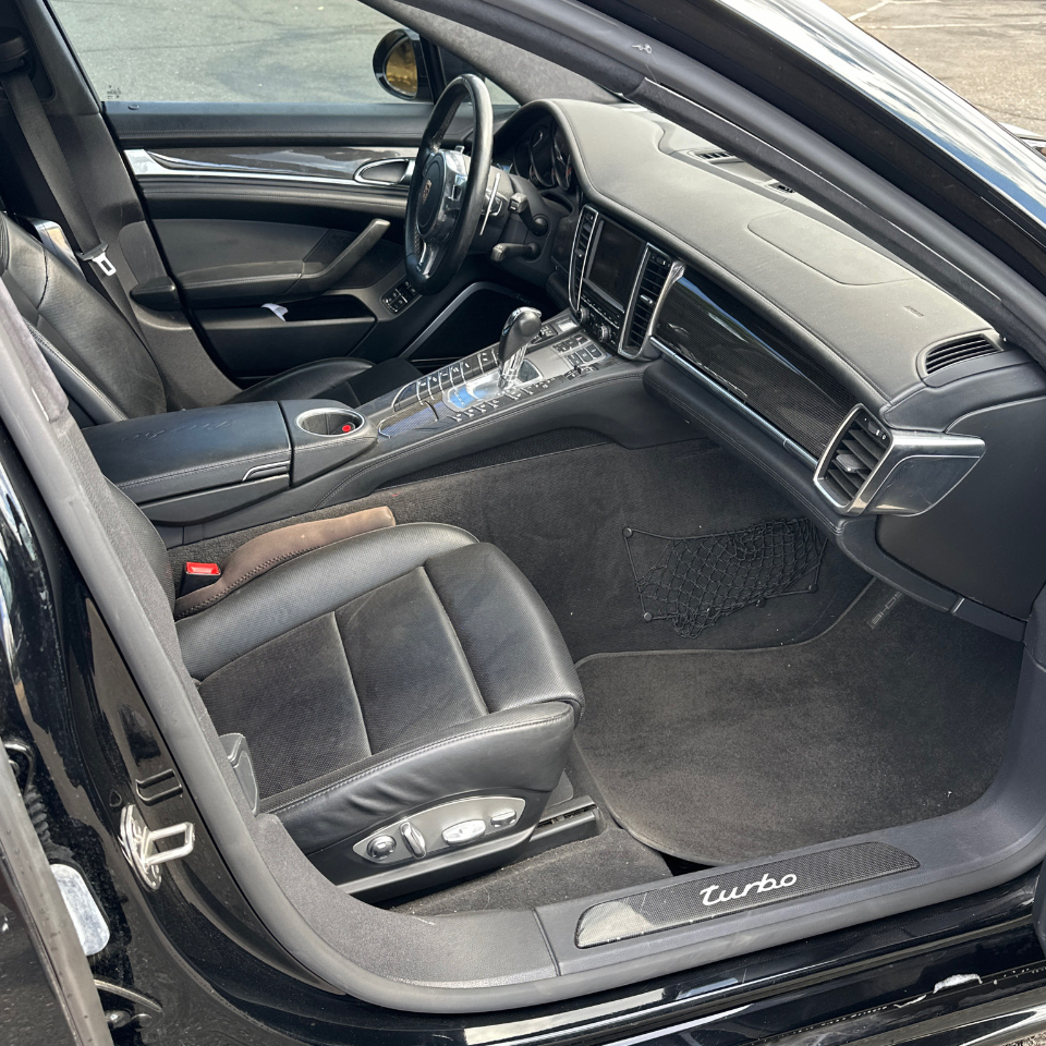 2012 Porsche Panamera Turbo photo 15