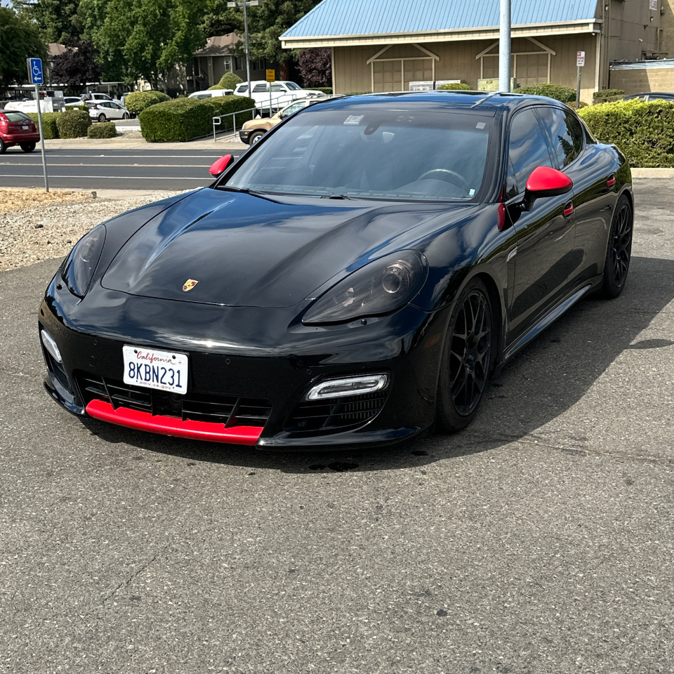 2012 Porsche Panamera Turbo photo 2